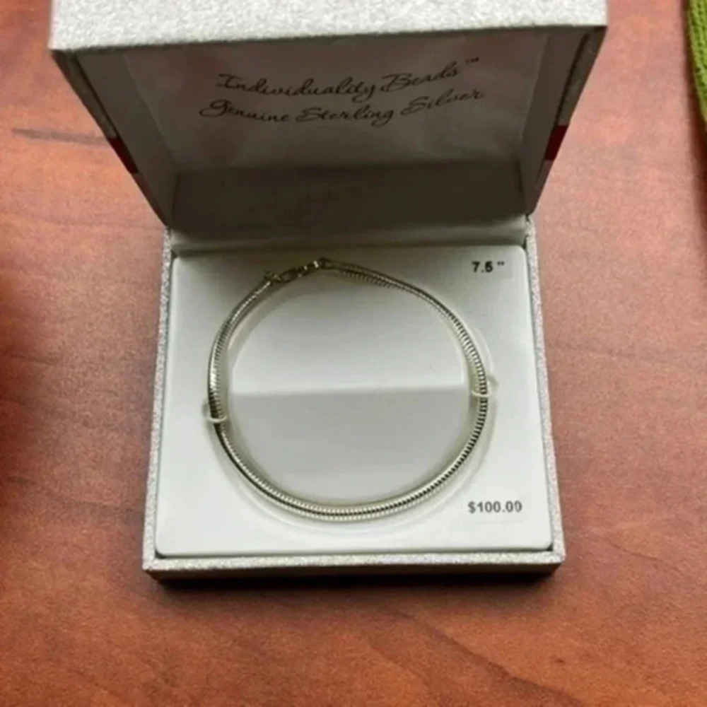 7.5 silver bracelets